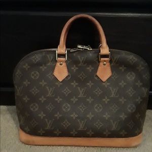 *SOLD* Louis Vuitton Alma PM